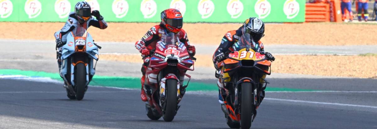 MotoGP: Acosta vence Sprint na Tailândia após batalha com Márquez