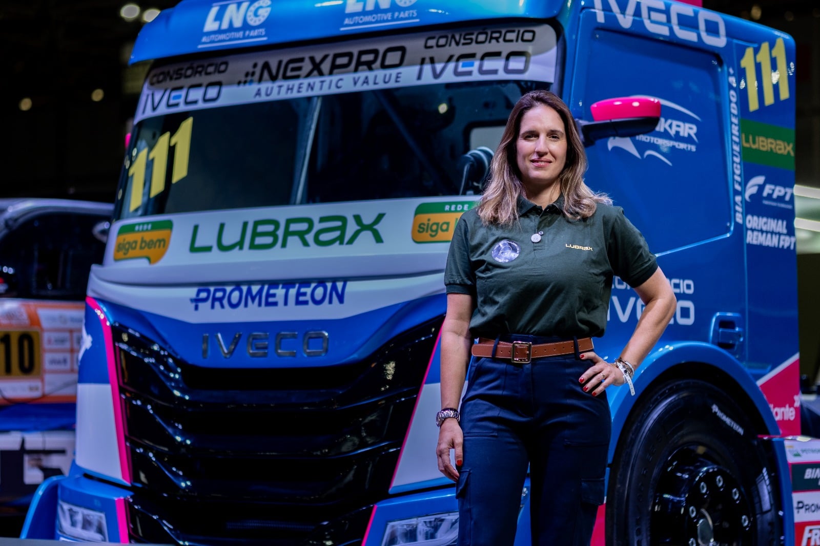 Bia Figueiredo apresenta novo caminhão para temporada 2026 da Copa Truck