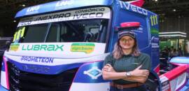 Bia Figueiredo apresenta novo caminhão para temporada 2026 da Copa Truck