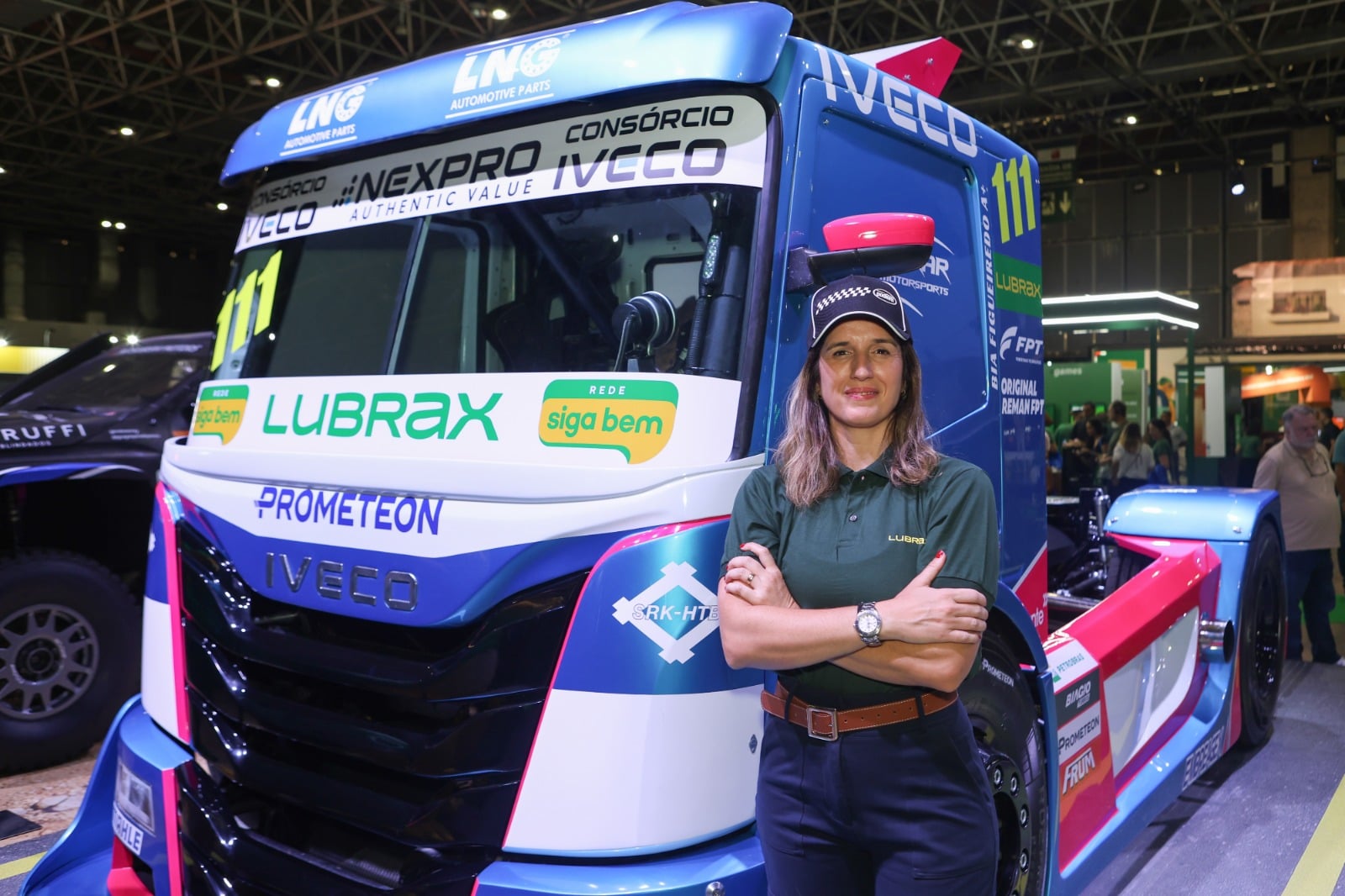 Bia Figueiredo apresenta novo caminhão para temporada 2026 da Copa Truck