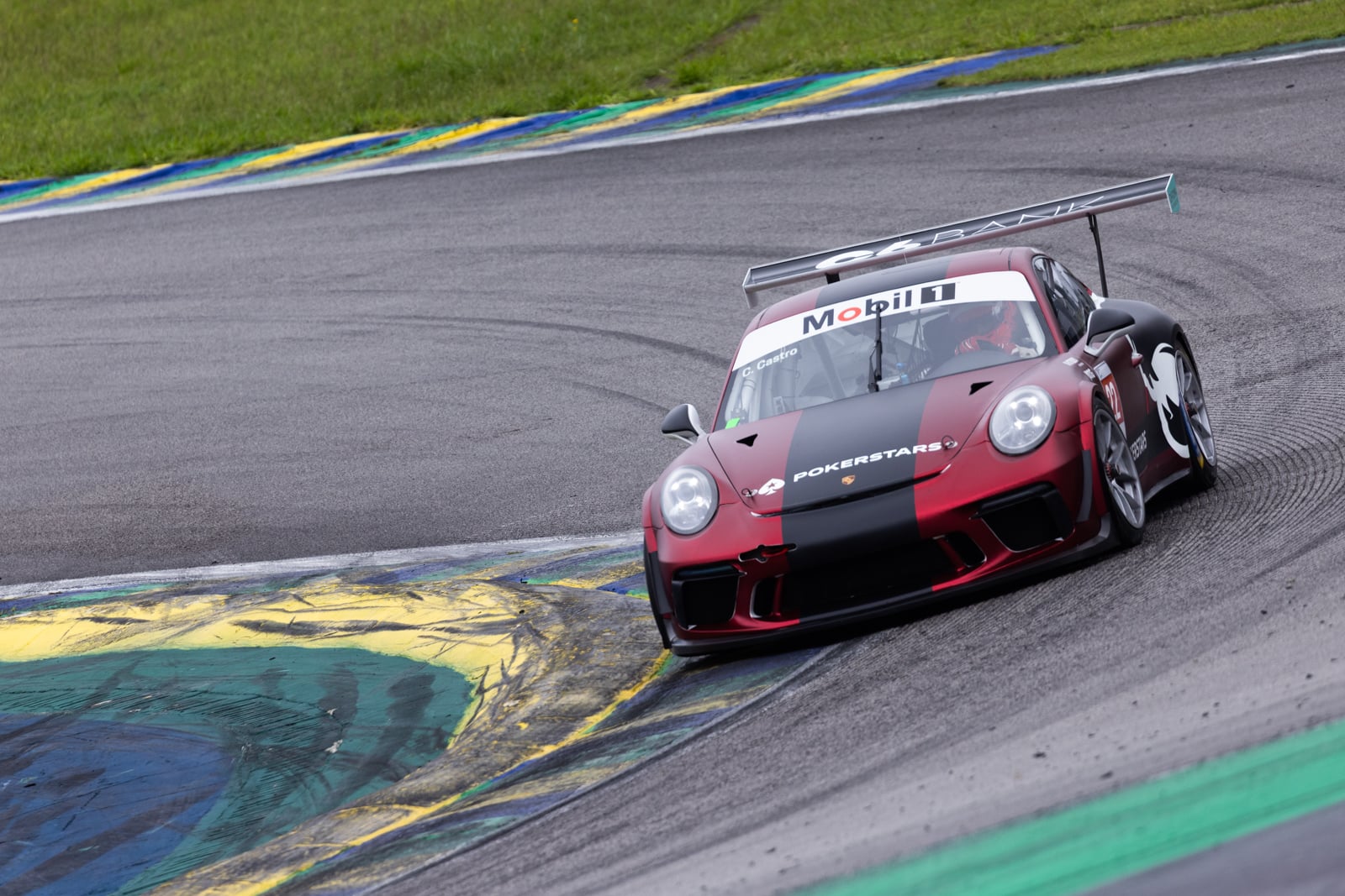 Porsche Cup: Caio Castro lidera TL1 da Sprint Challenge da Porsche Cup