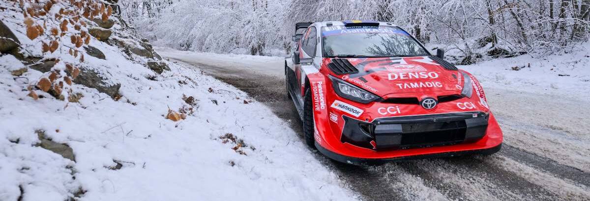 Com herói da casa, TOYOTA GAZOO Racing lidera o WRC na neve sueca