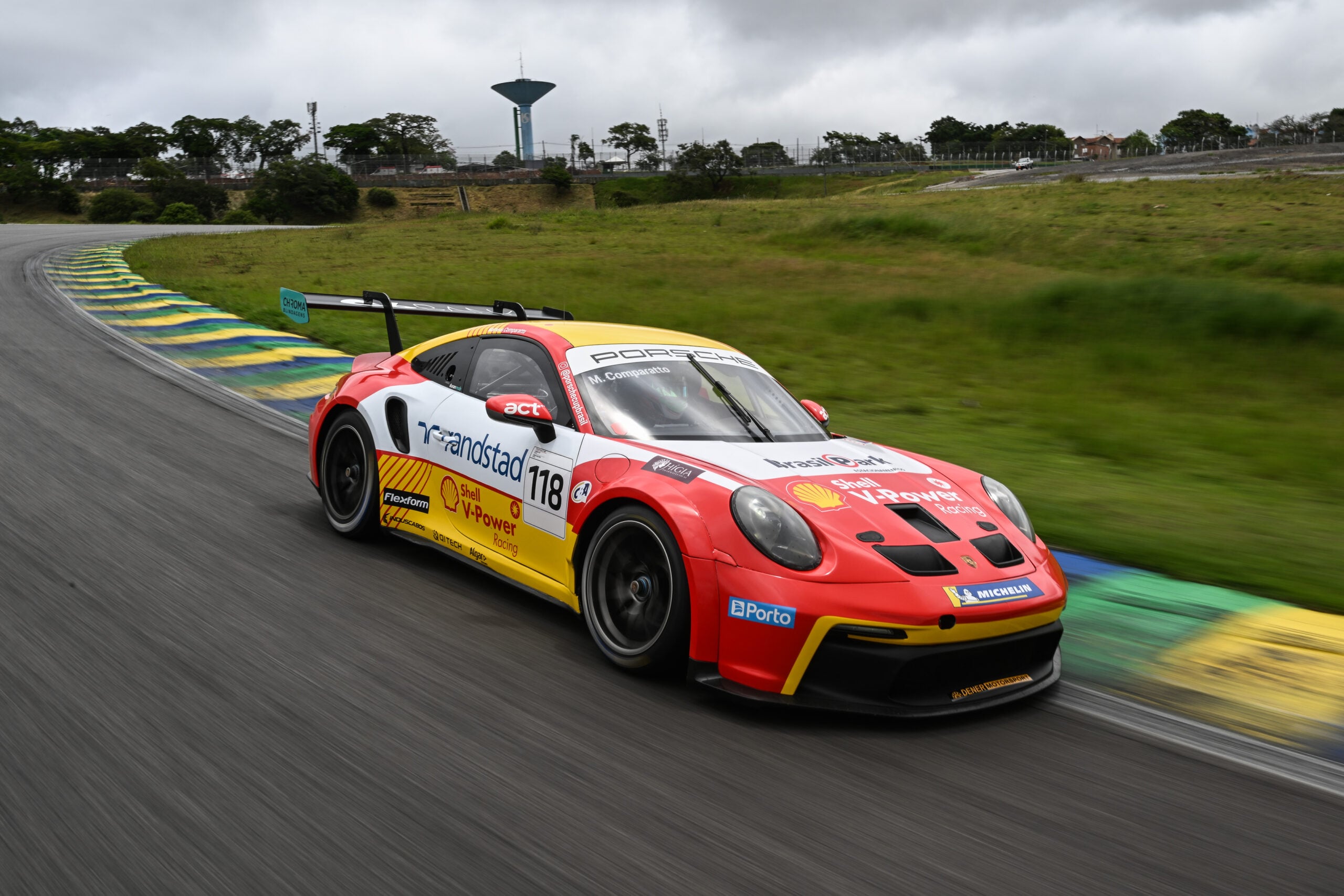 Comparatto disputa etapa de Le Mans da Porsche Cup em busca do terceiro pódio do ano