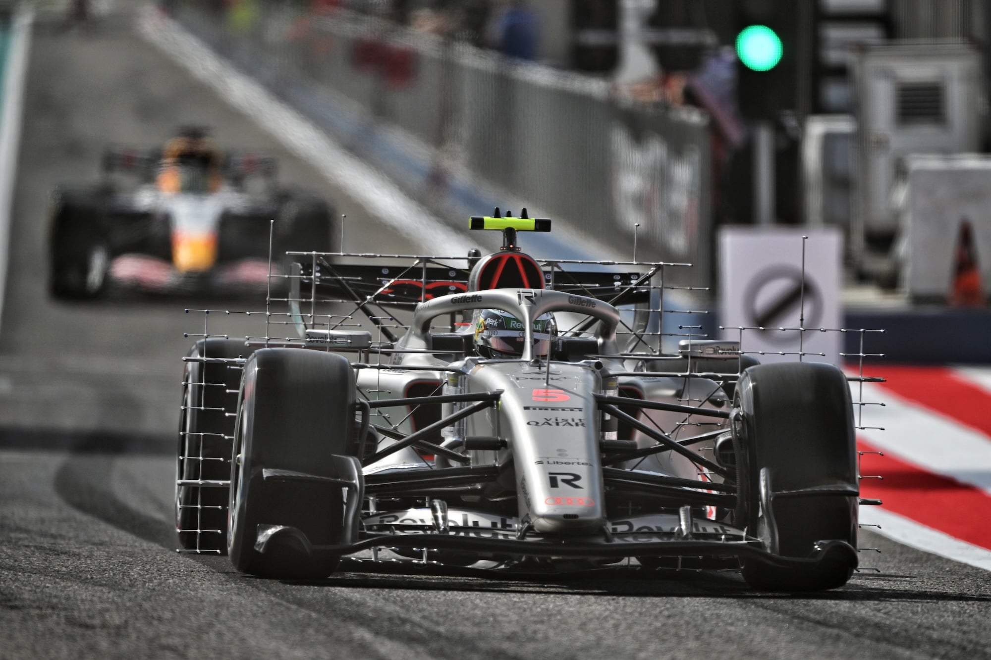 Gabriel Bortoleto (BRA) Audi F1 Team R26.