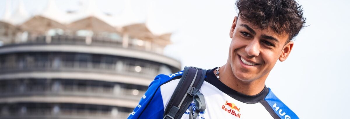 Lindblad se torna terceiro piloto mais jovem a pontuar na Fórmula 1