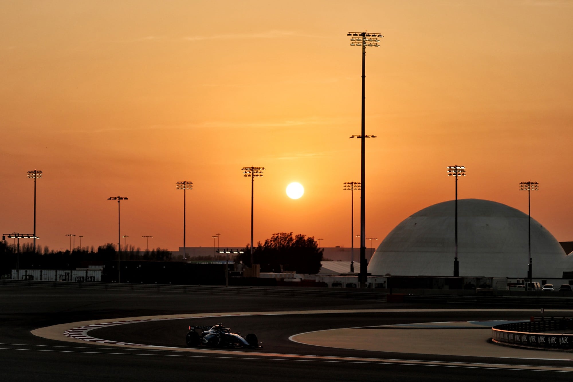 Alexander Albon (THA) Williams F1 Team FW48.