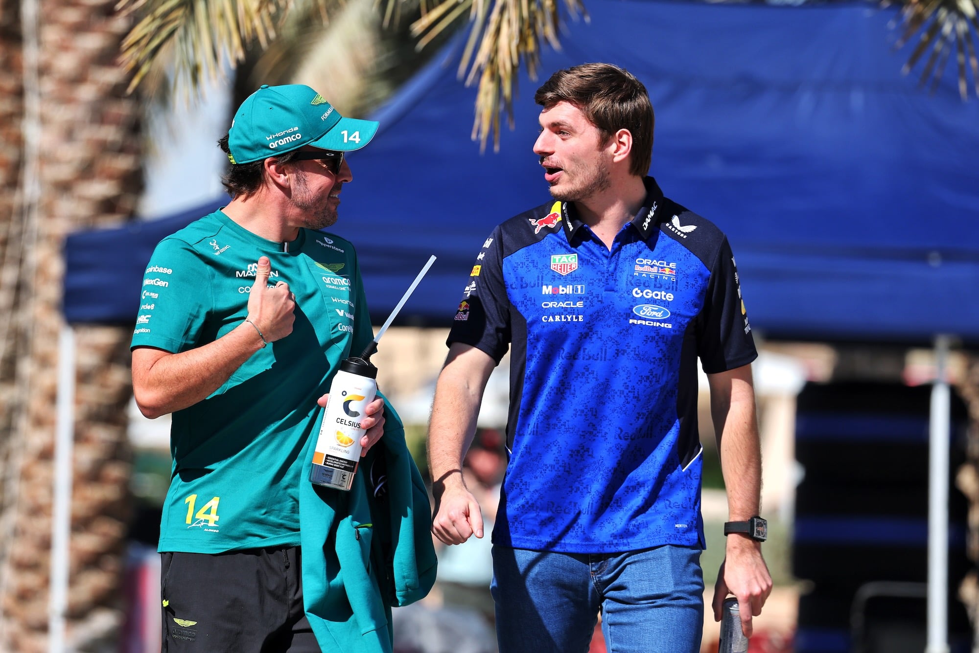 (L to R): Fernando Alonso (ESP) Aston Martin F1 Team and Max Verstappen (NLD) Red Bull Racing.