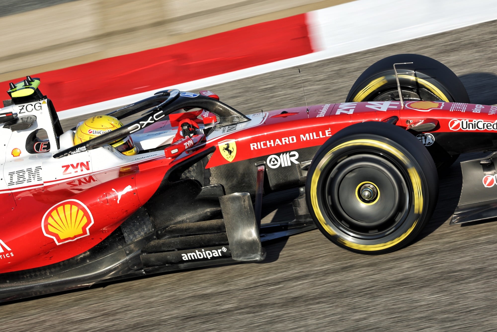 F1: Hamilton fala em fé na Ferrari e diz: "Sabia que o sucesso não seria imediato" Lewis Hamilton (GBR) Scuderia Ferrari SF-26.