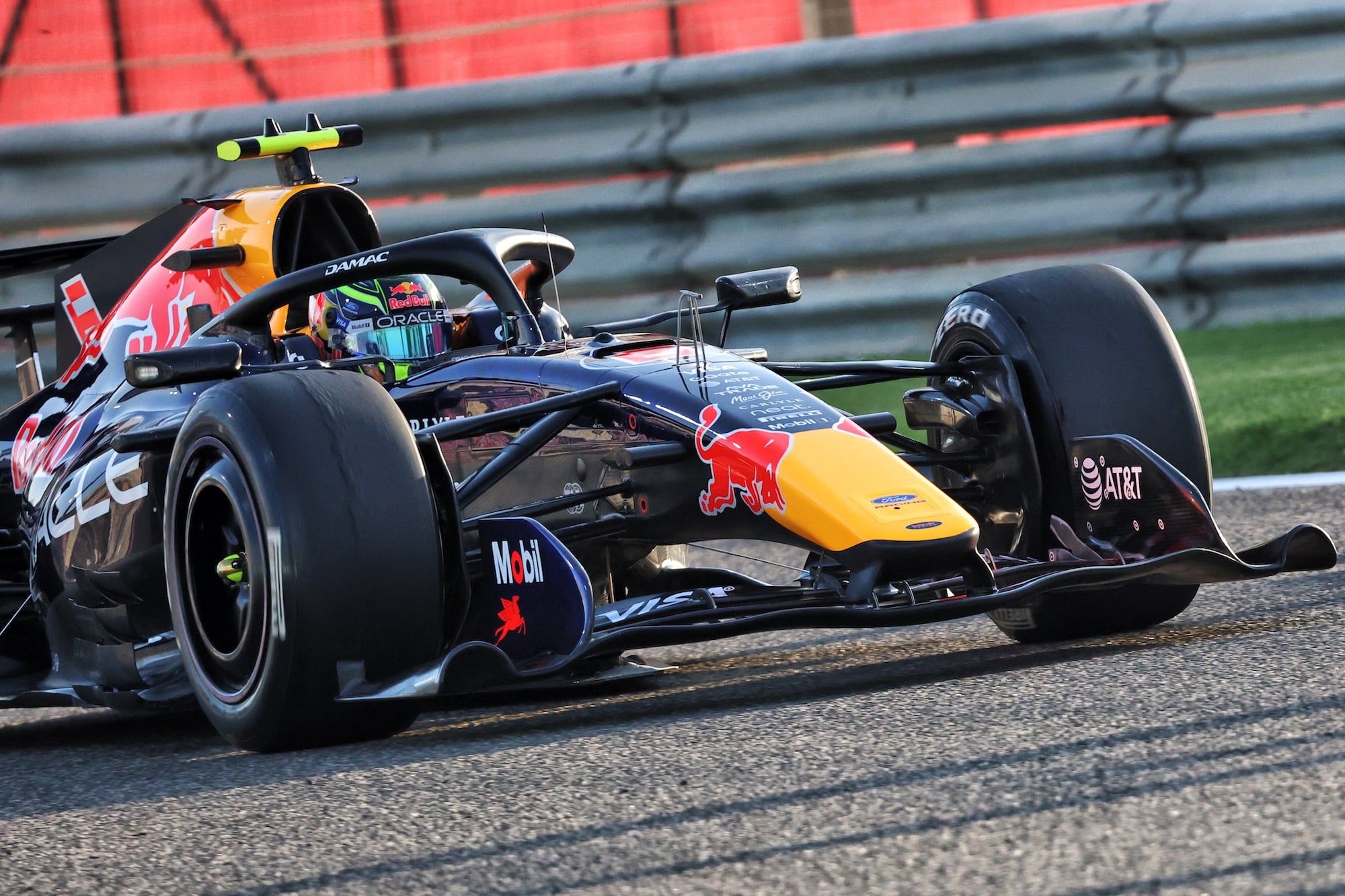 F1: Perez e Albon apostam no sucesso de Hadjar ao lado de Verstappen