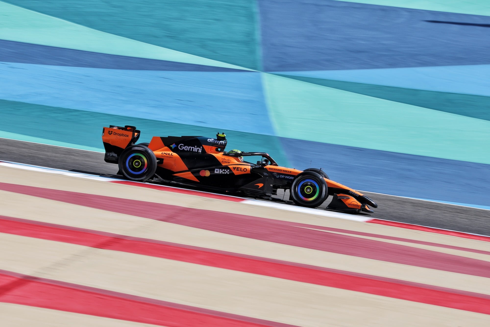 Lando Norris (GBR) McLaren F1 Team MCL40.