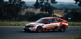 Leonel Pernía é campeão do TCR Brasil 2026; Cafaro vence no Velocitta