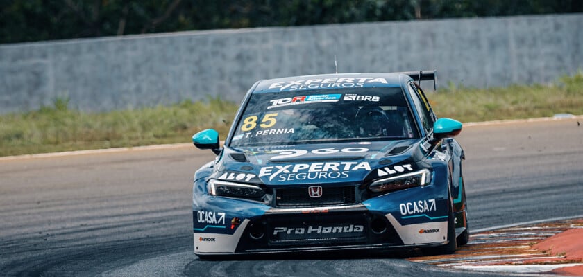 Tiago Pernía conquista vitória no Velocitta; título do TCR Brasil será decidido na Corrida 2