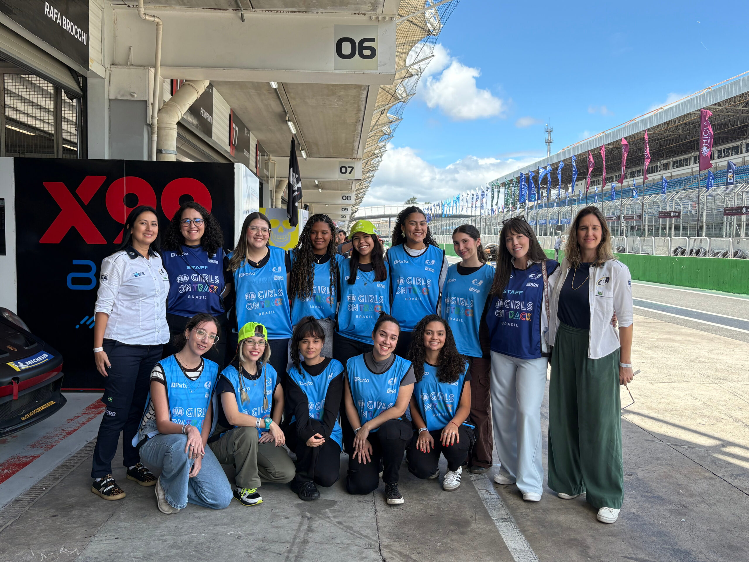 Porsche Cup recebe na etapa de abertura da temporada o FIA Girls on Track Estágio Motorsport