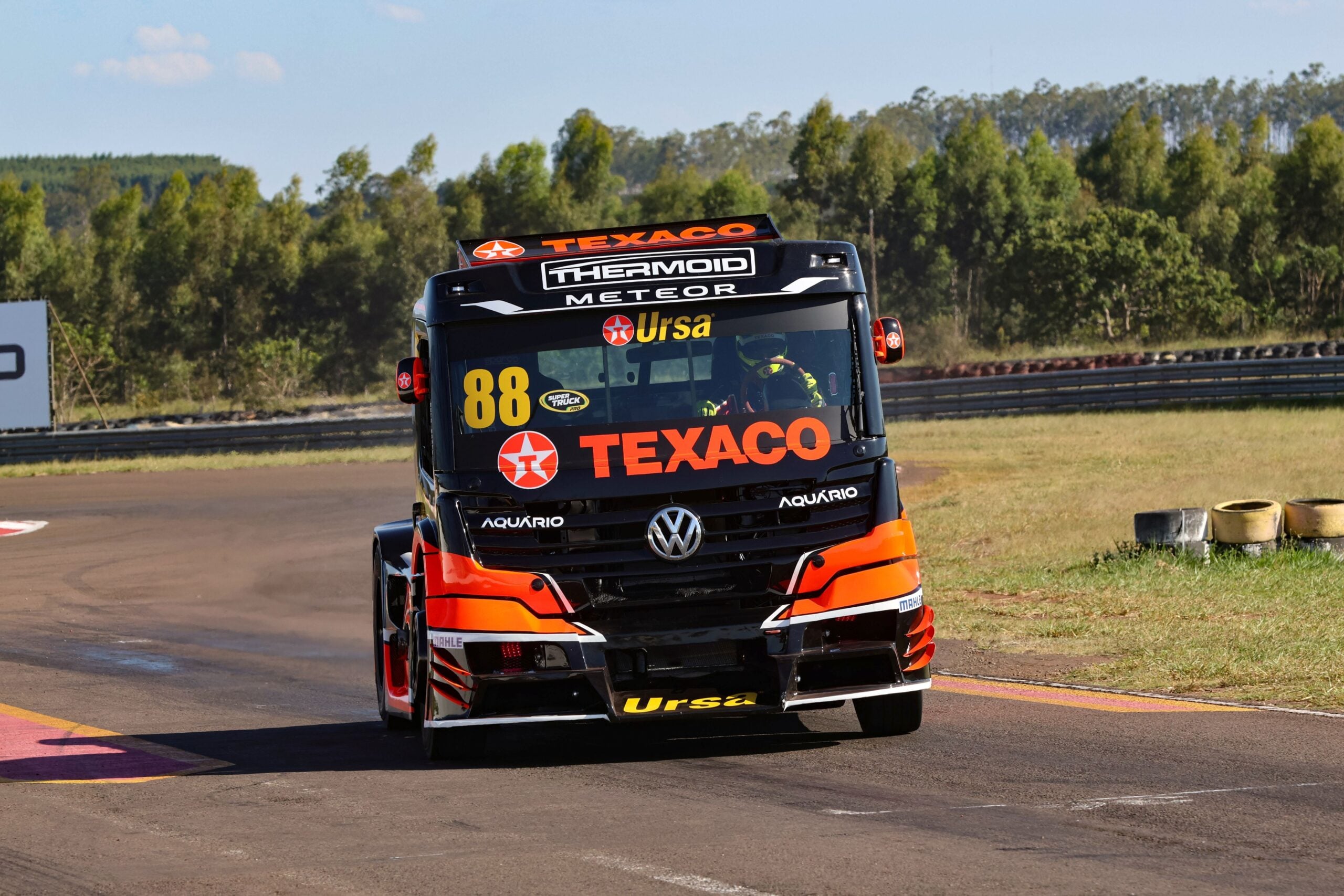 Copa Truck: Monteiro e Roncen fecham sexta-feira como mais rápidos no TL2