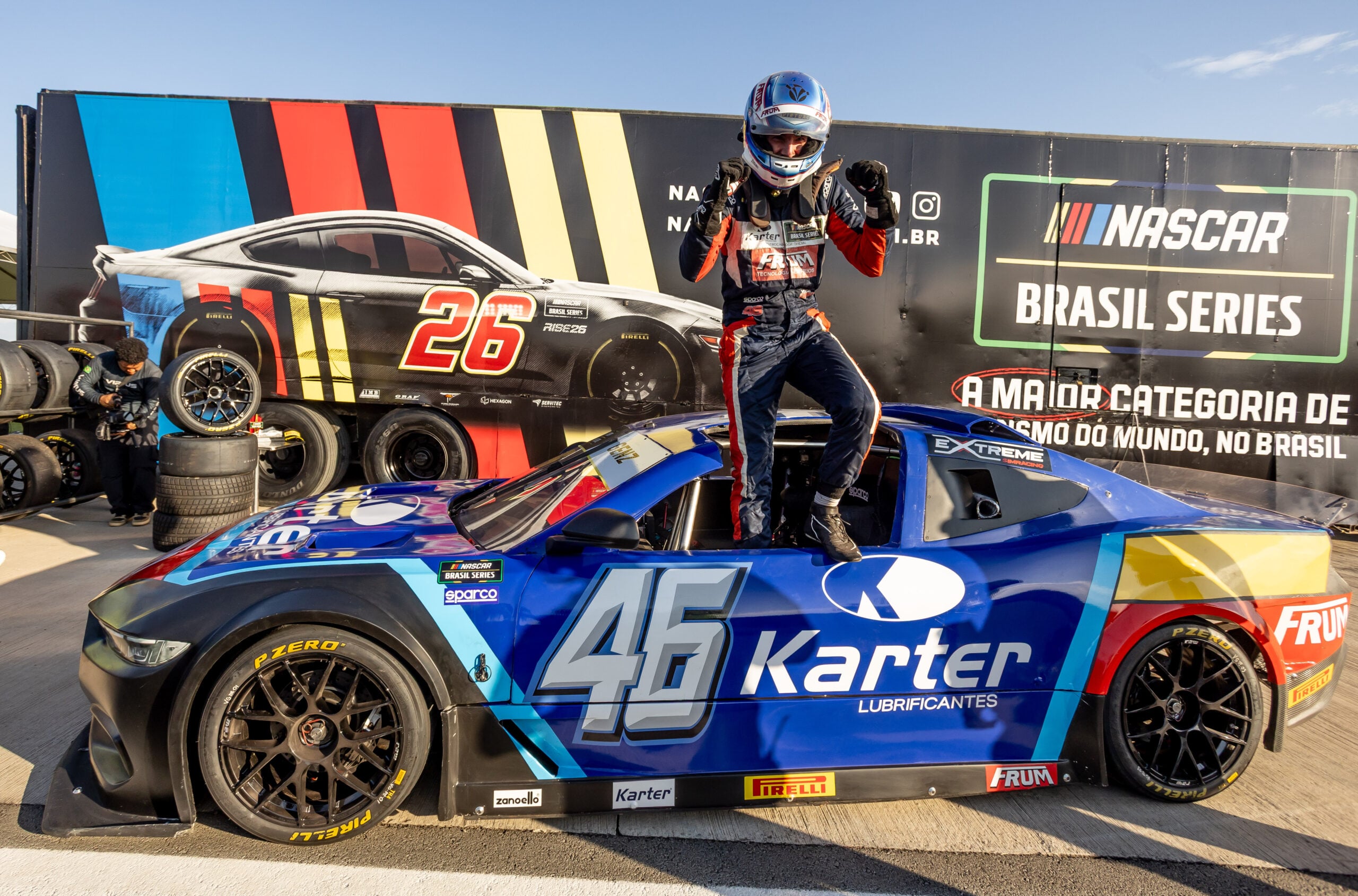 Pré-temporada da NASCAR Brasil começa com vitória de Genz e estreia do RiSE26