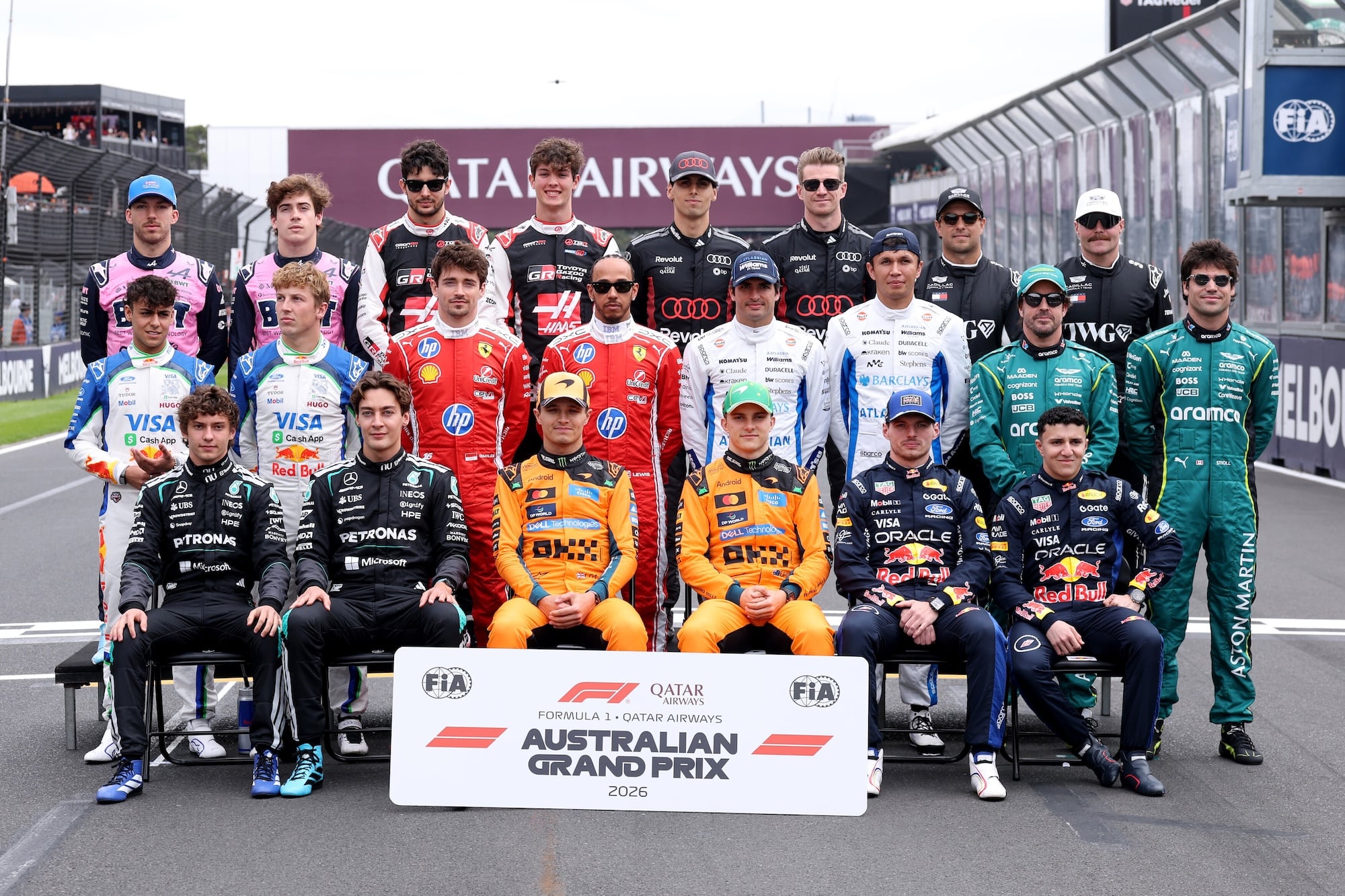 F1: Vários membros da categoria fazem doação para treinador de pilotos