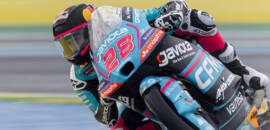Moto3: Quiles aproveita queda de Almansa, toma ponta e vence GP do Brasil
