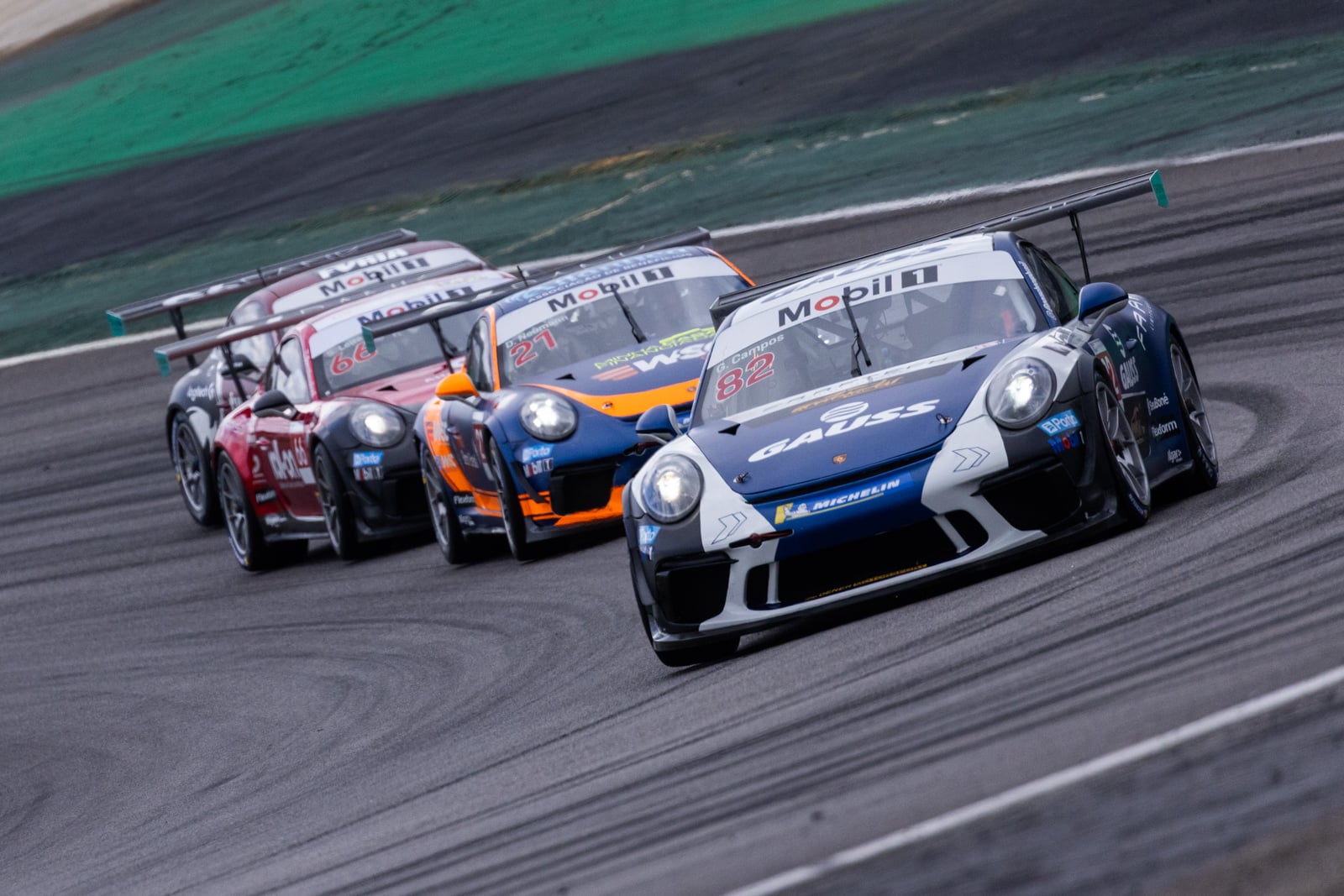 Campos passa Neumann no fim e vence corrida 2 da Challenge da Porsche Cup