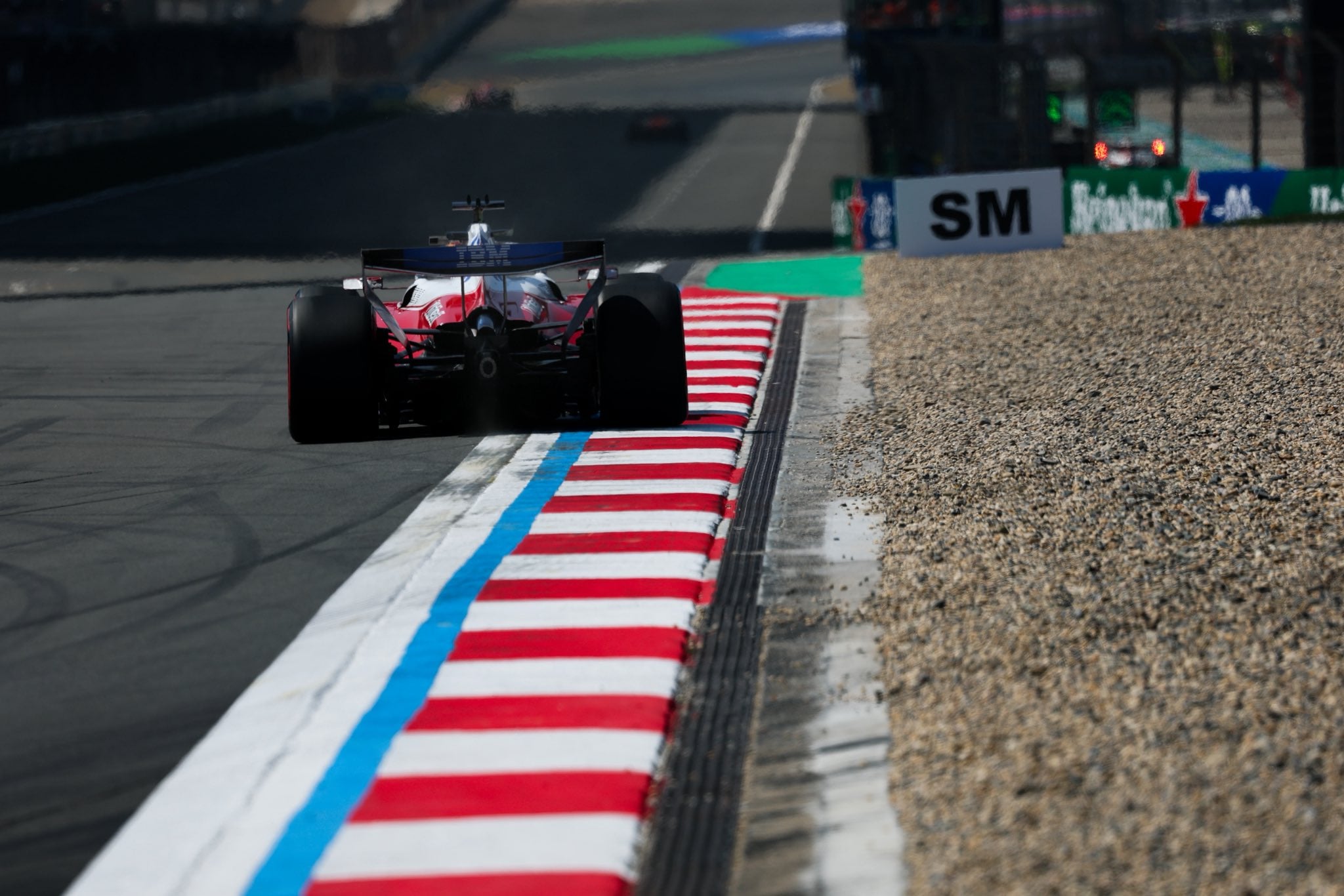 F1: Russell é pole e puxa 1-2 da Mercedes para corrida Sprint do GP da China