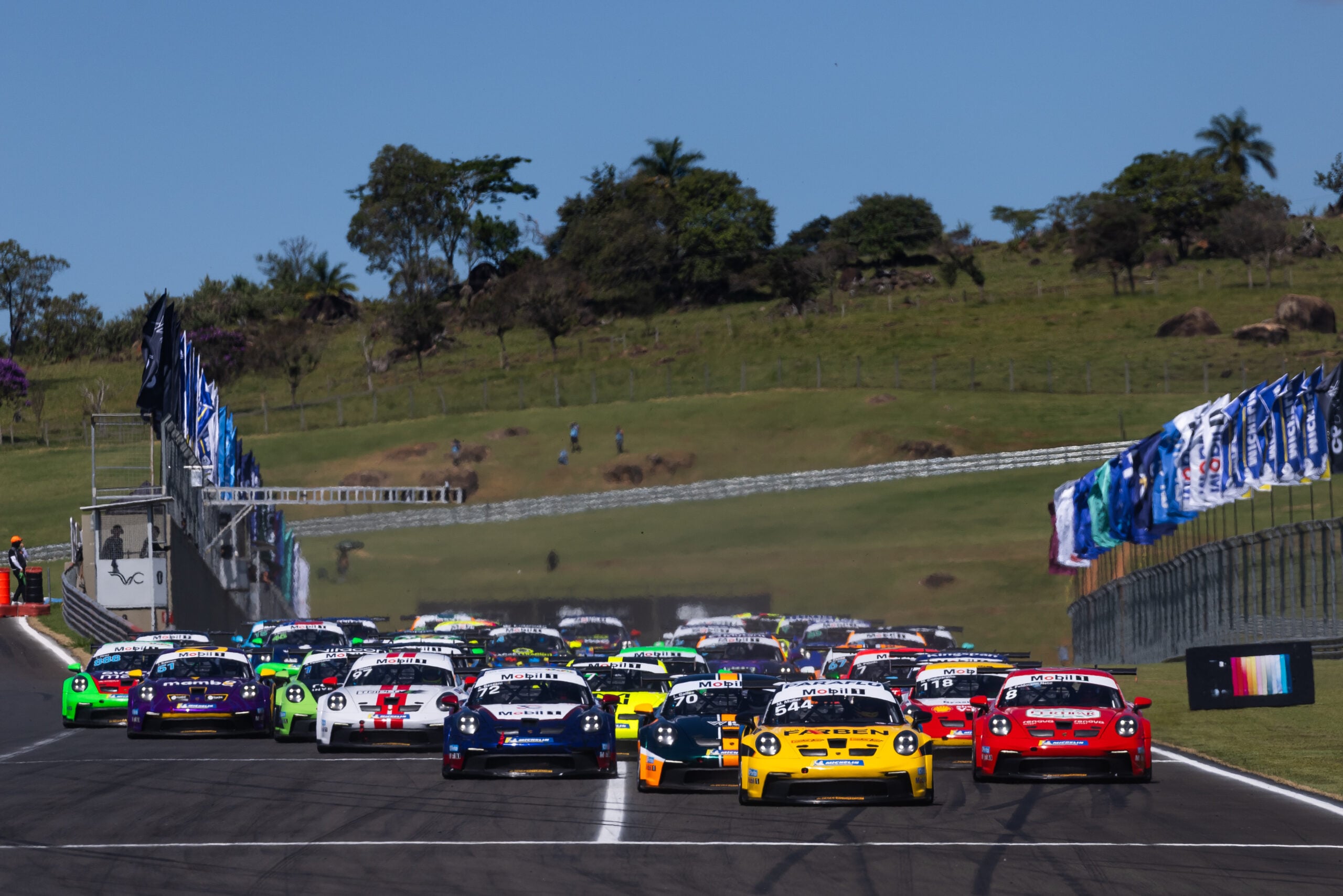 Porsche Cup Brasil lança concurso cultural no marco da inédita corrida em Le Mans