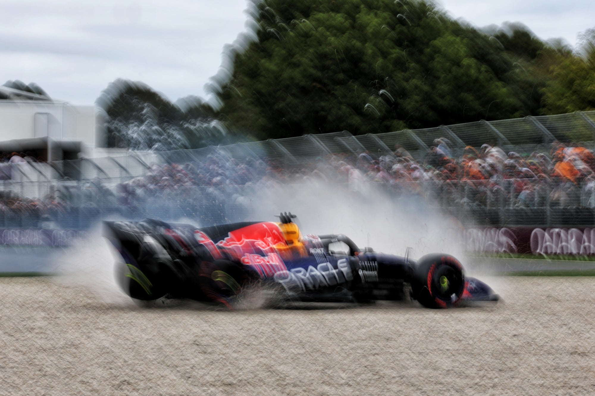Max Verstappen (NLD) Red Bull Racing RB22 crashed during qualifying.