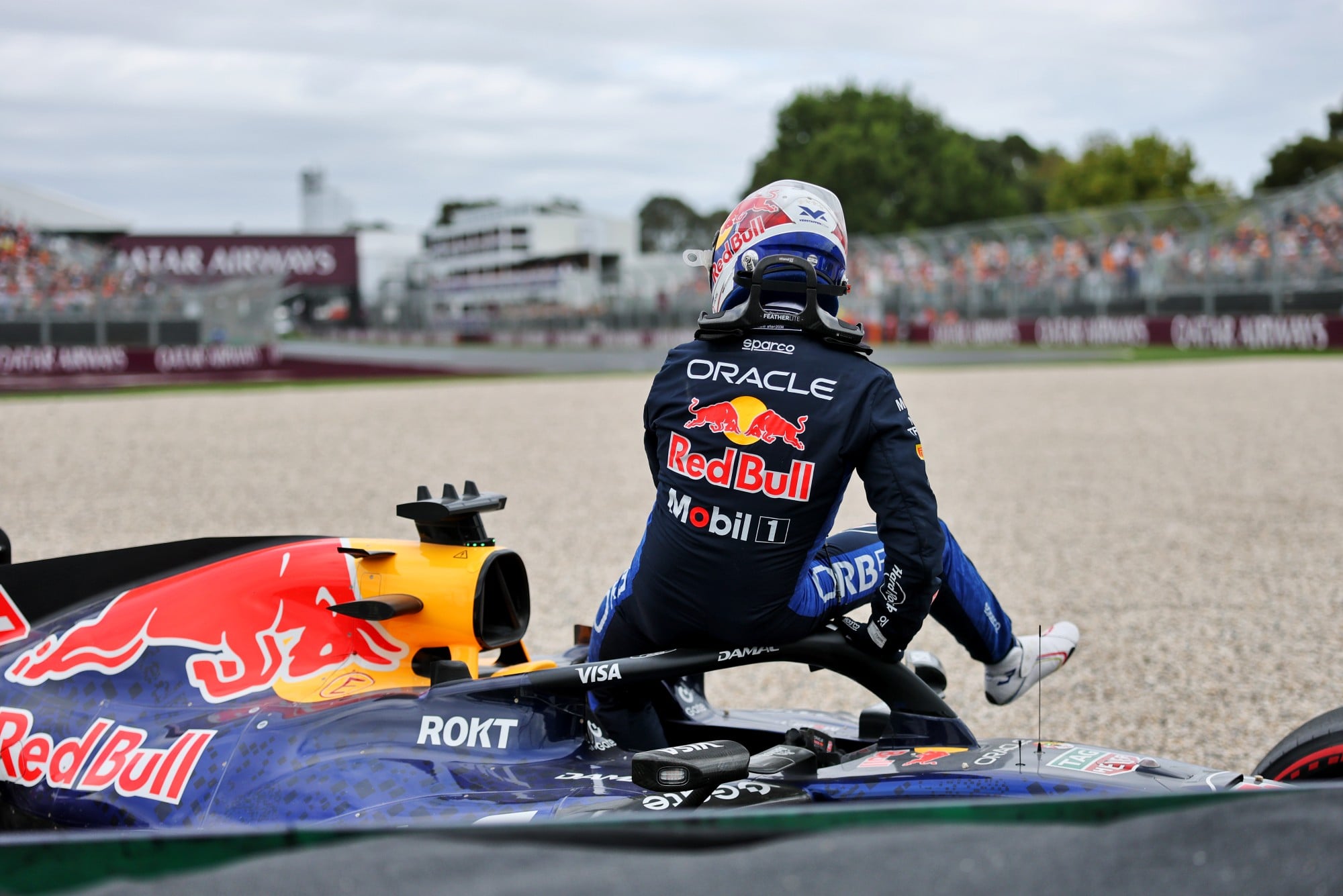 Max Verstappen (NLD) Red Bull Racing RB22 crashed during qualifying.