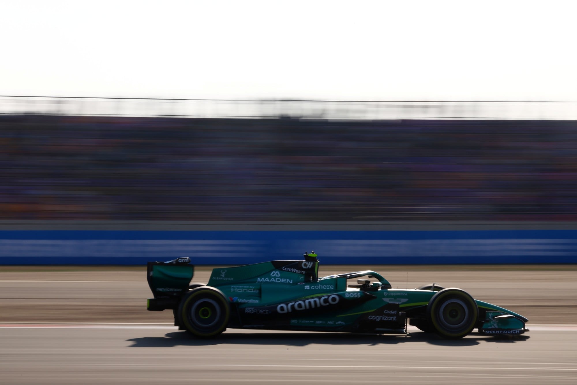 Fernando Alonso (ESP) Aston Martin F1 Team AMR26.
