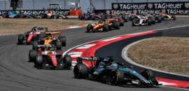 F1: Russell vence Sprint do GP da China com Ferrari no pódio