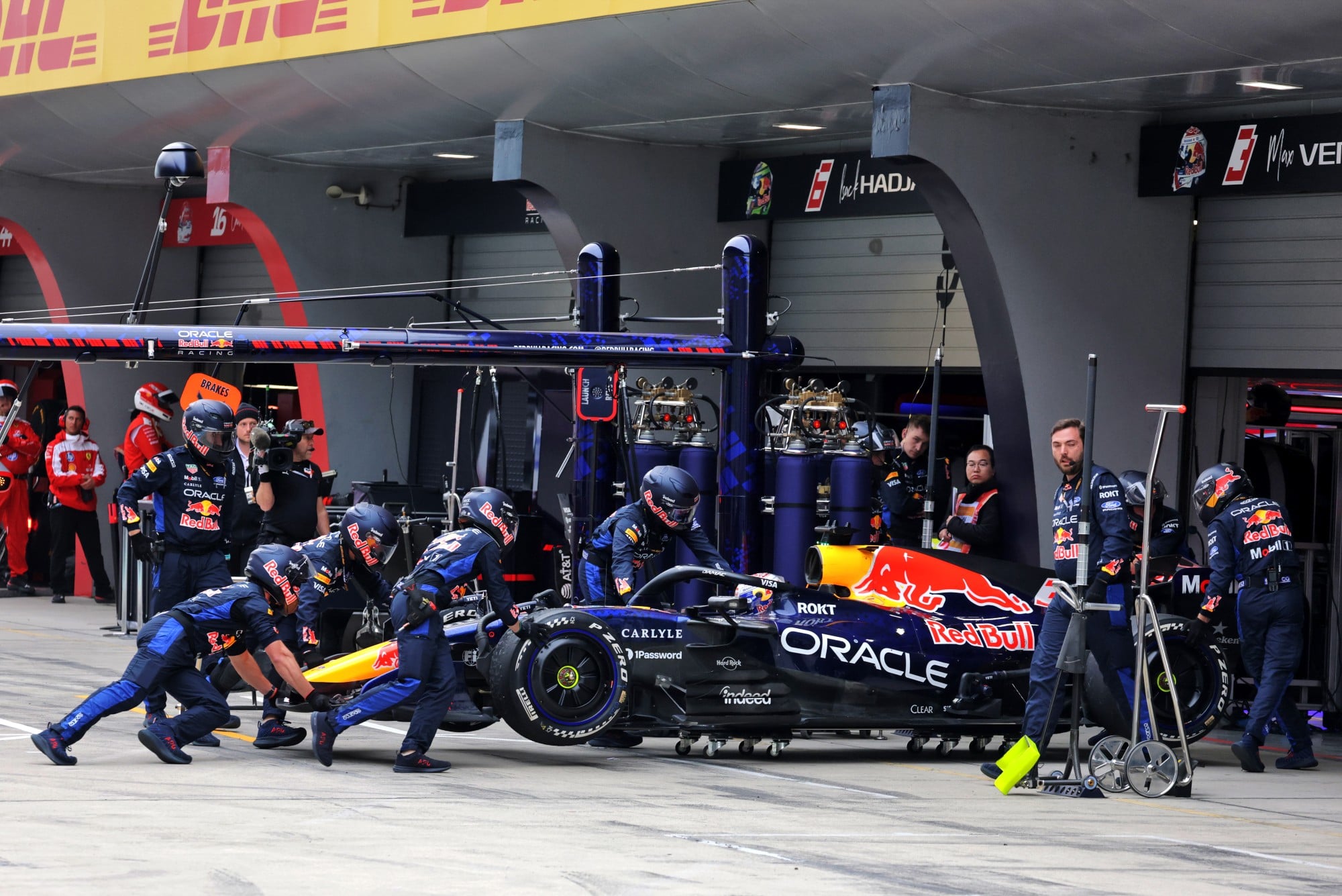 F1: Red Bull revela motivo do abandono de Verstappen na China