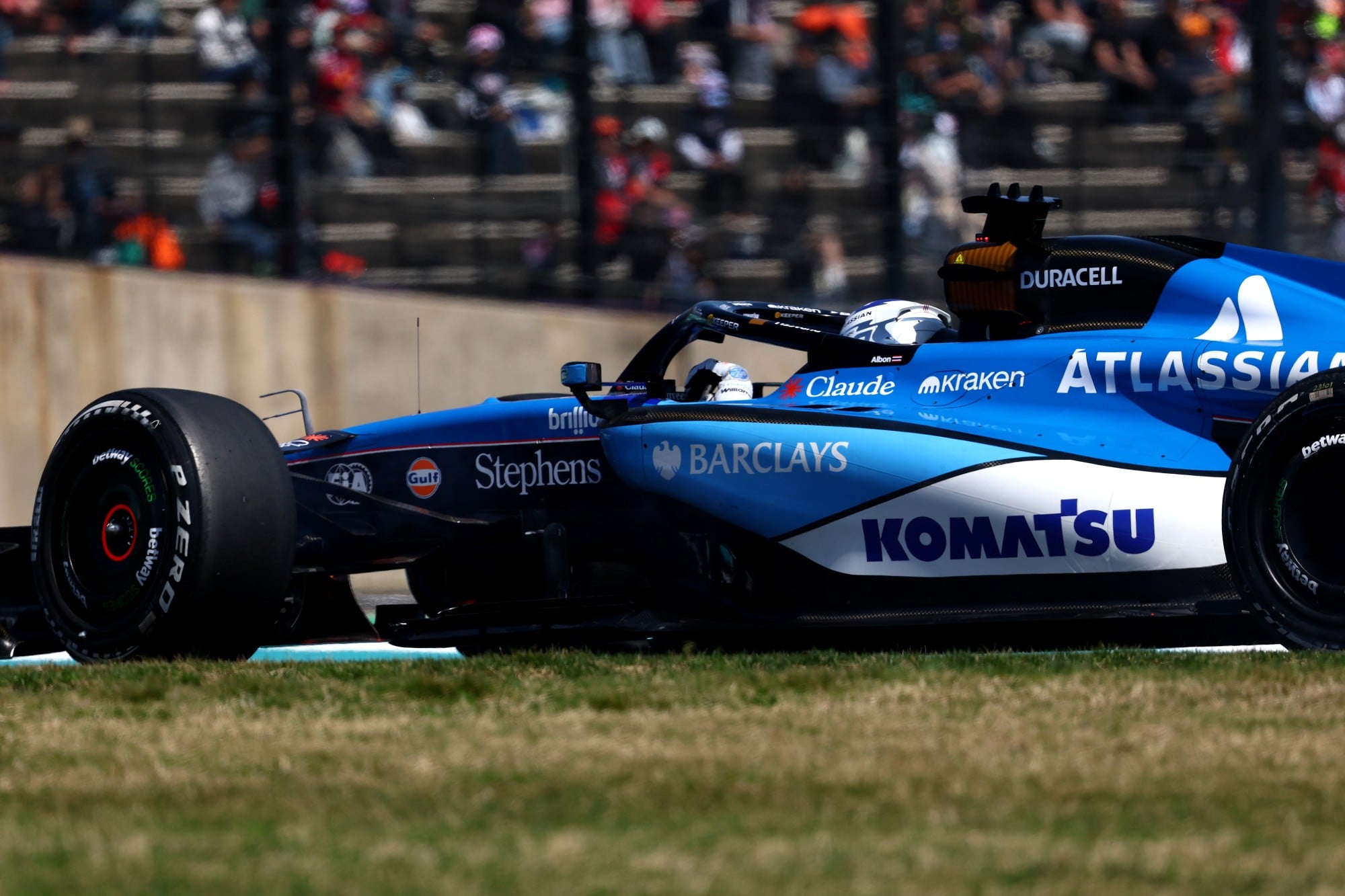 F1: Piastri impõe ritmo para liderar segundo treino livre do GP do Japão