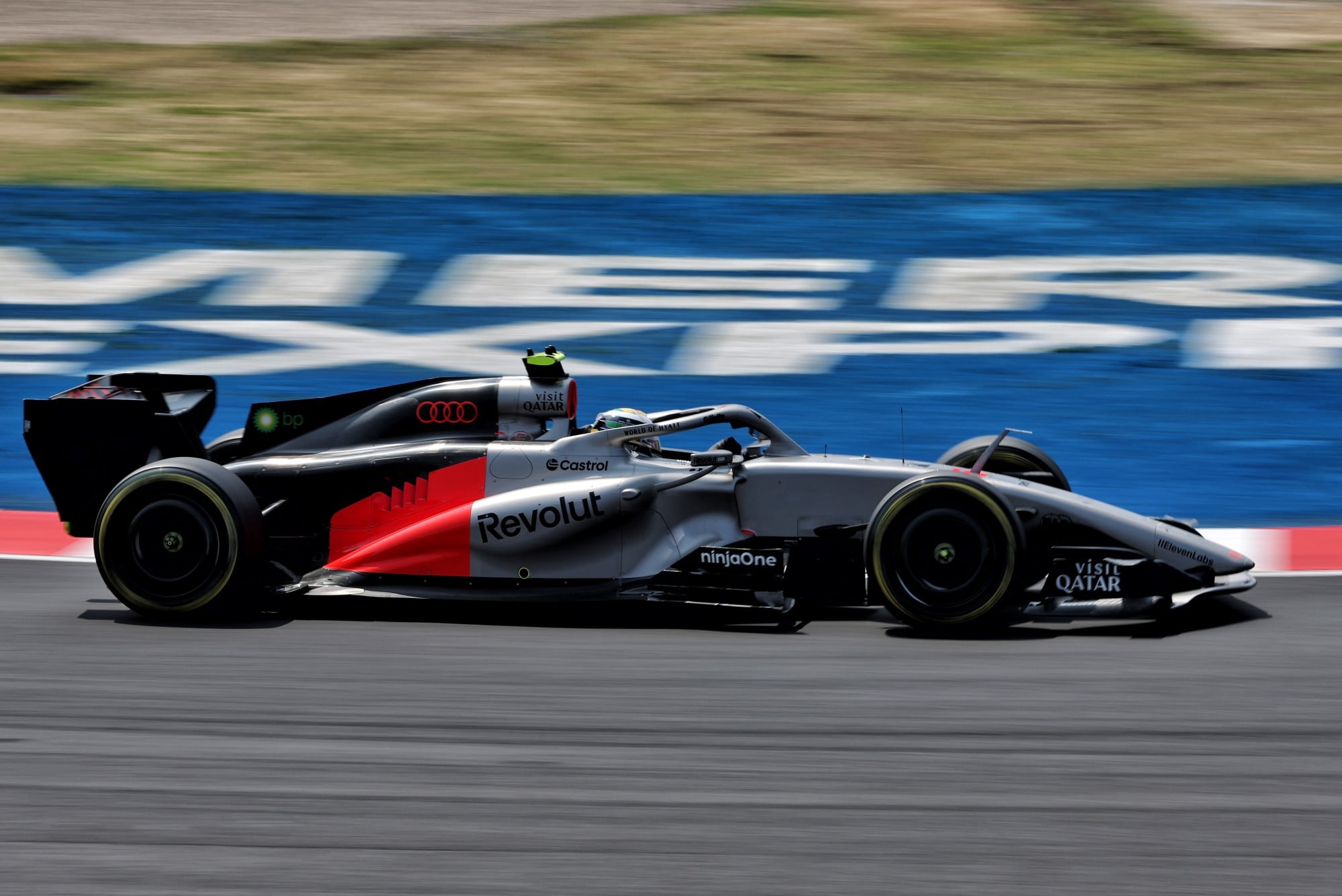 Gabriel Bortoleto (BRA) Audi F1 Team R26.
