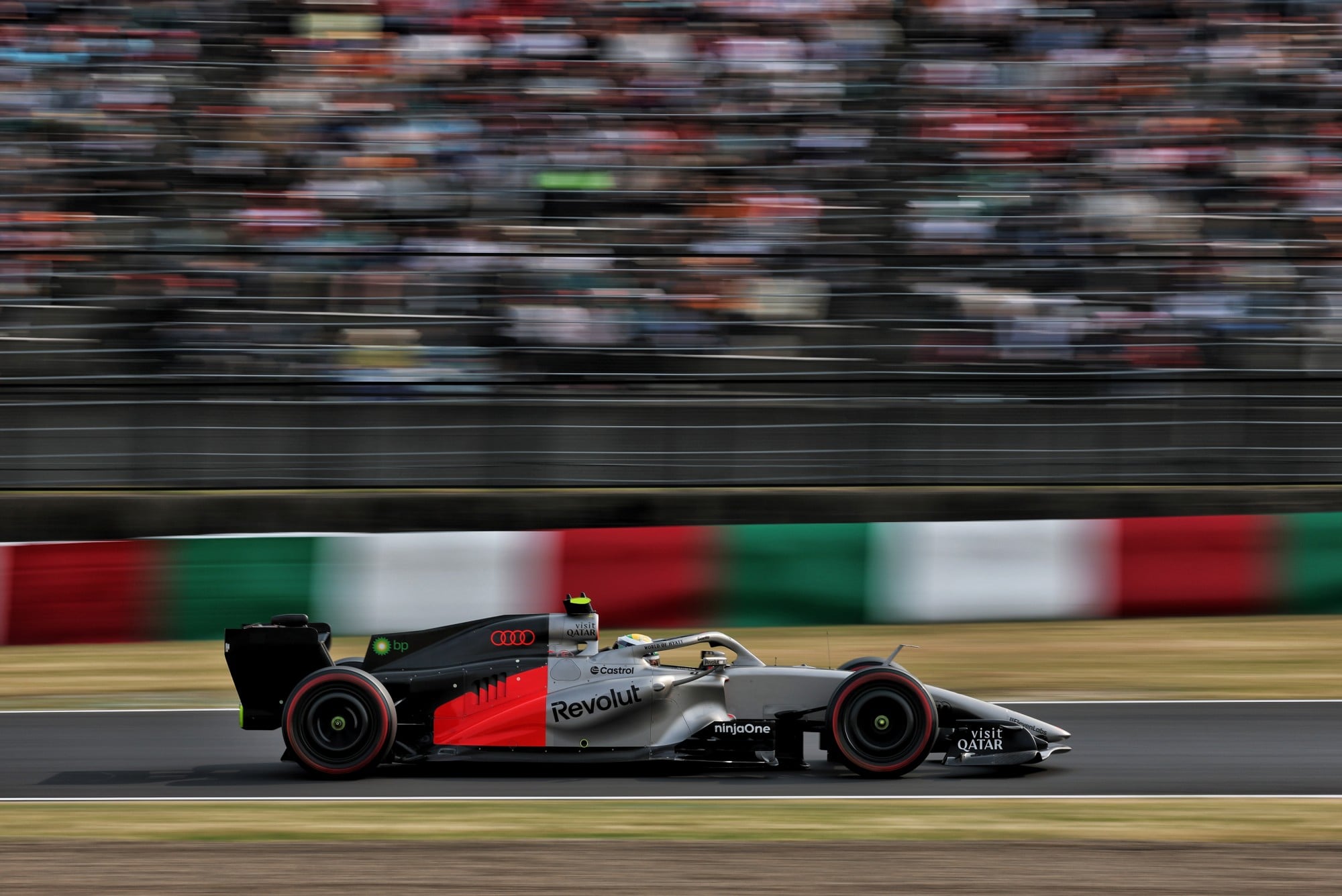 Gabriel Bortoleto (BRA) Audi F1 Team R26.