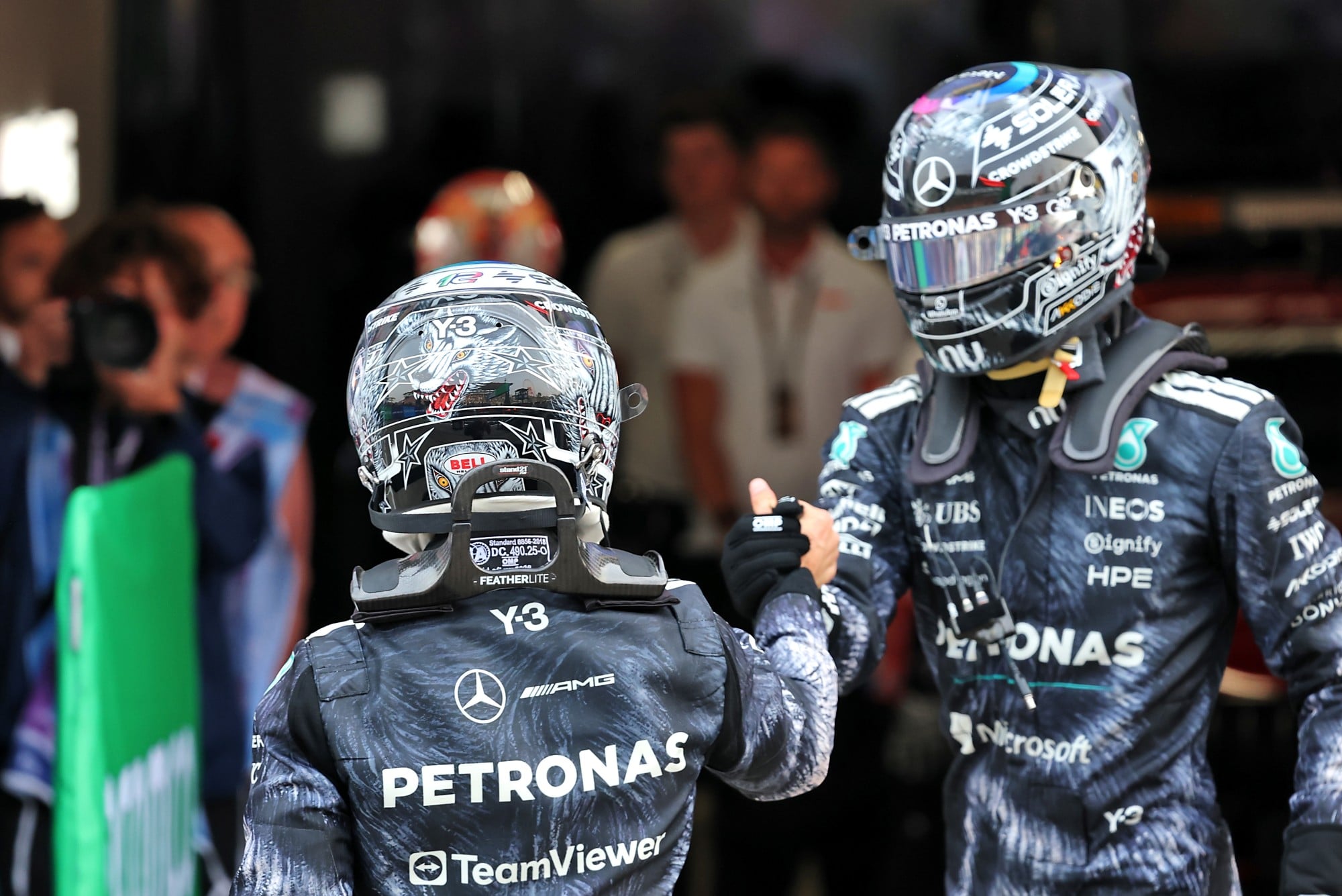 (L to R): Andrea Kimi Antonelli (ITA) Mercedes AMG Formula One Team celebrates his pole position in qualifying parc ferme with second placed team mate George Russell (GBR) Mercedes AMG Formula One Team.