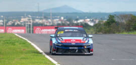 Equilíbrio marca testes coletivos do TCR South America no Circuito dos Cristais