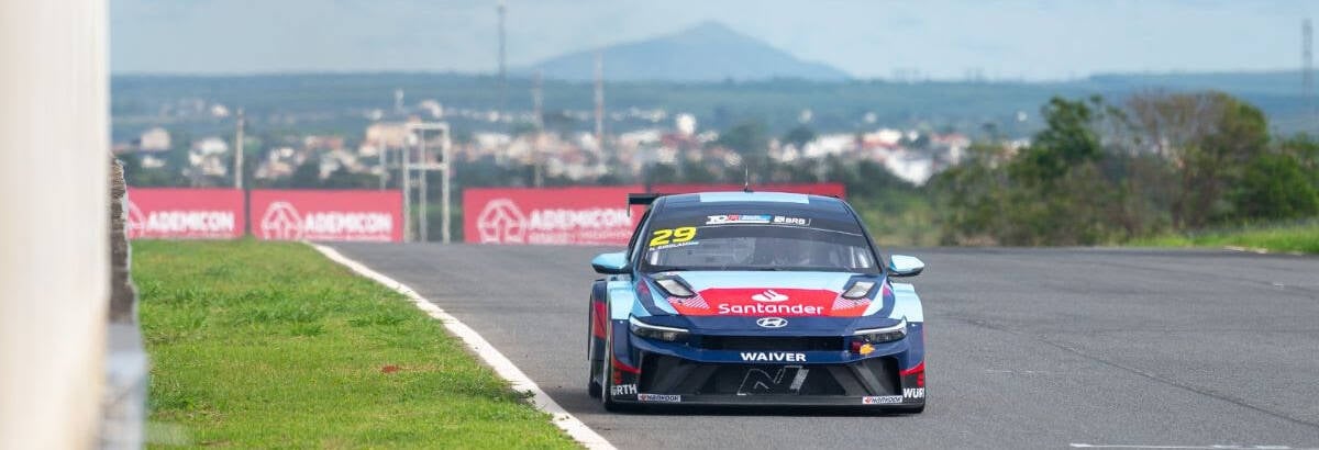 Equilíbrio marca testes coletivos do TCR South America no Circuito dos Cristais