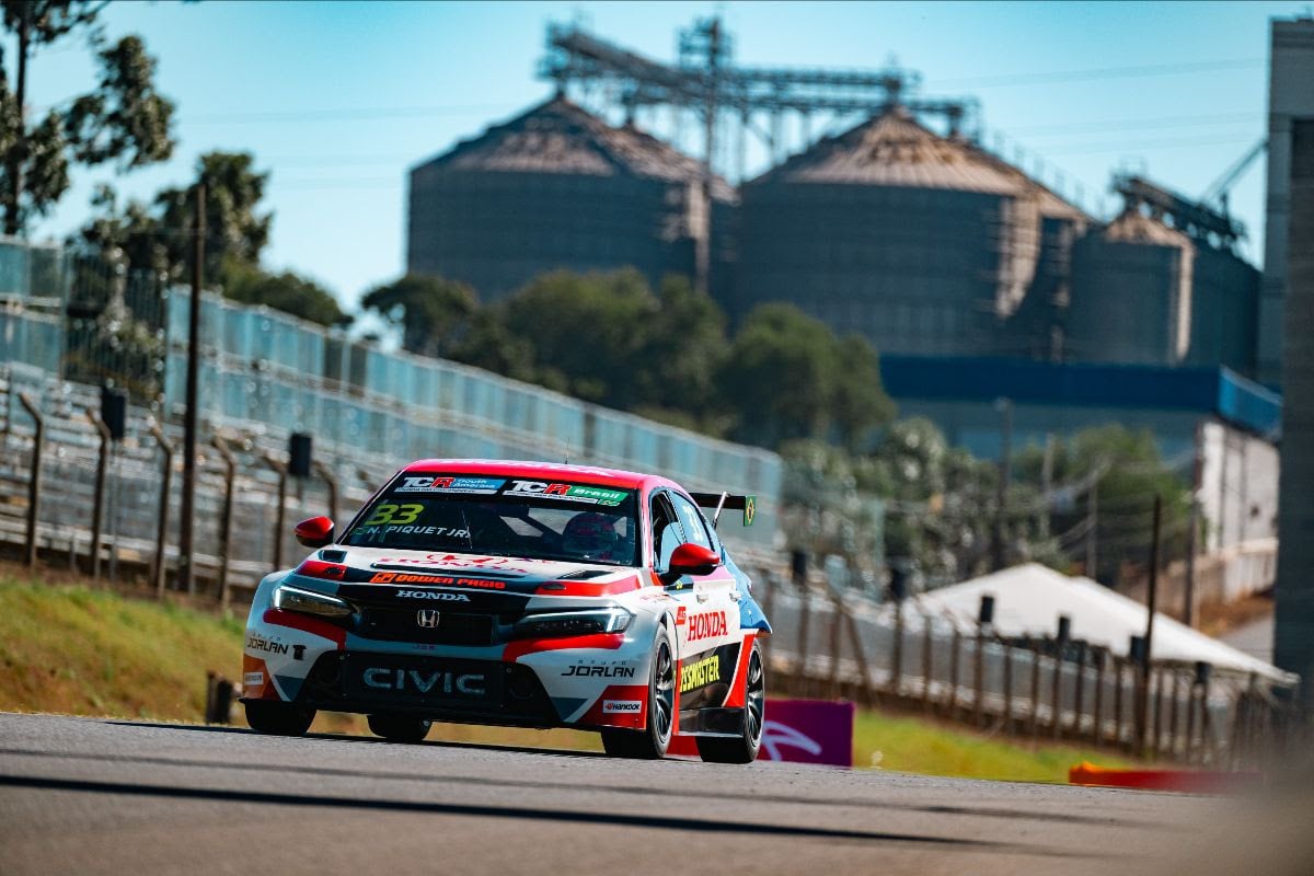 TCR: Nelson Piquet Jr. garante pole position em Cascavel