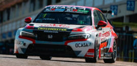 TCR: Caos com pneus muda tudo, e Pernía vence a Corrida 2 em Cascavel