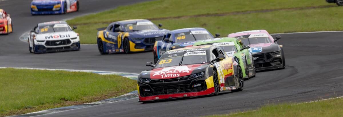 Em prova agitada até o fim, Casagrande leva a melhor na Corrida 2 da NASCAR Brasil