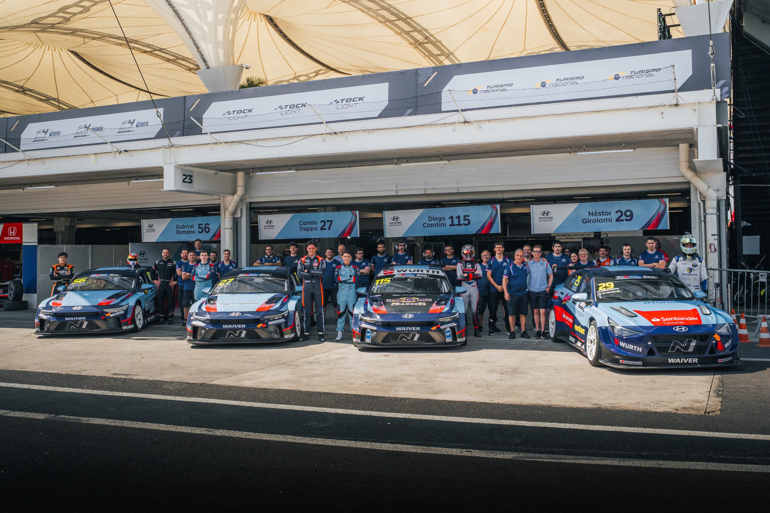 TCR: Hyundai MSA apresenta equipe completa com piloto brasileiro