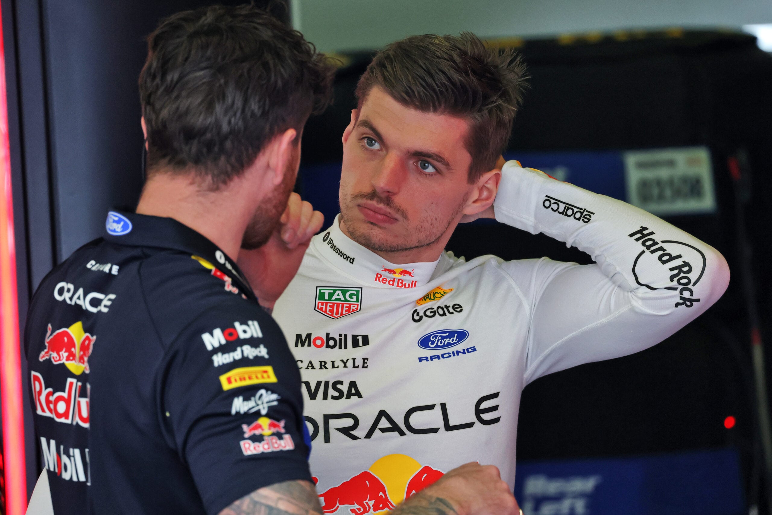 F1: Verstappen reconhece melhora da Red Bull, mas mantém críticas sobre regulamento