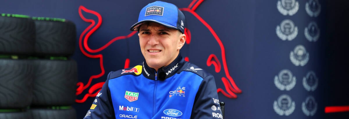 F1: Hadjar larga do pit lane após mudanças no carro