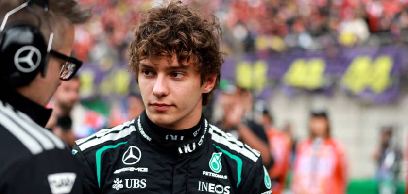 F1: Steiner mostra receio que Antonelli tenha mesmo destino de Piastri em 2025