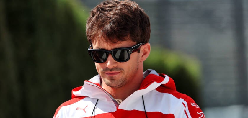 F1: Leclerc é punido em 20s e cai para oitavo no GP de Miami