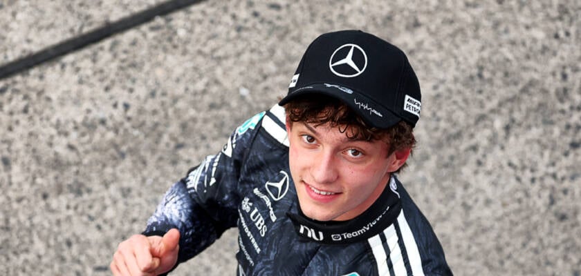 F1: Antonelli evita falar em título, mas promete “elevar o nível” na Mercedes