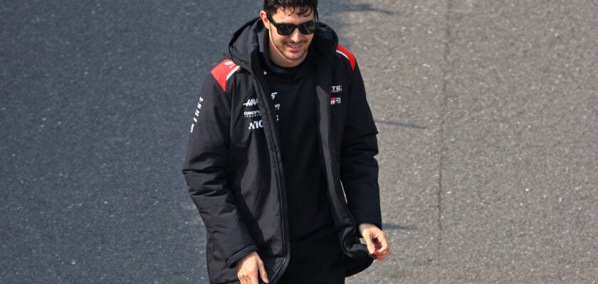 F1: Chefão da Haas 'solta o verbo' sobre rumores sobre Ocon: “Pura merda”