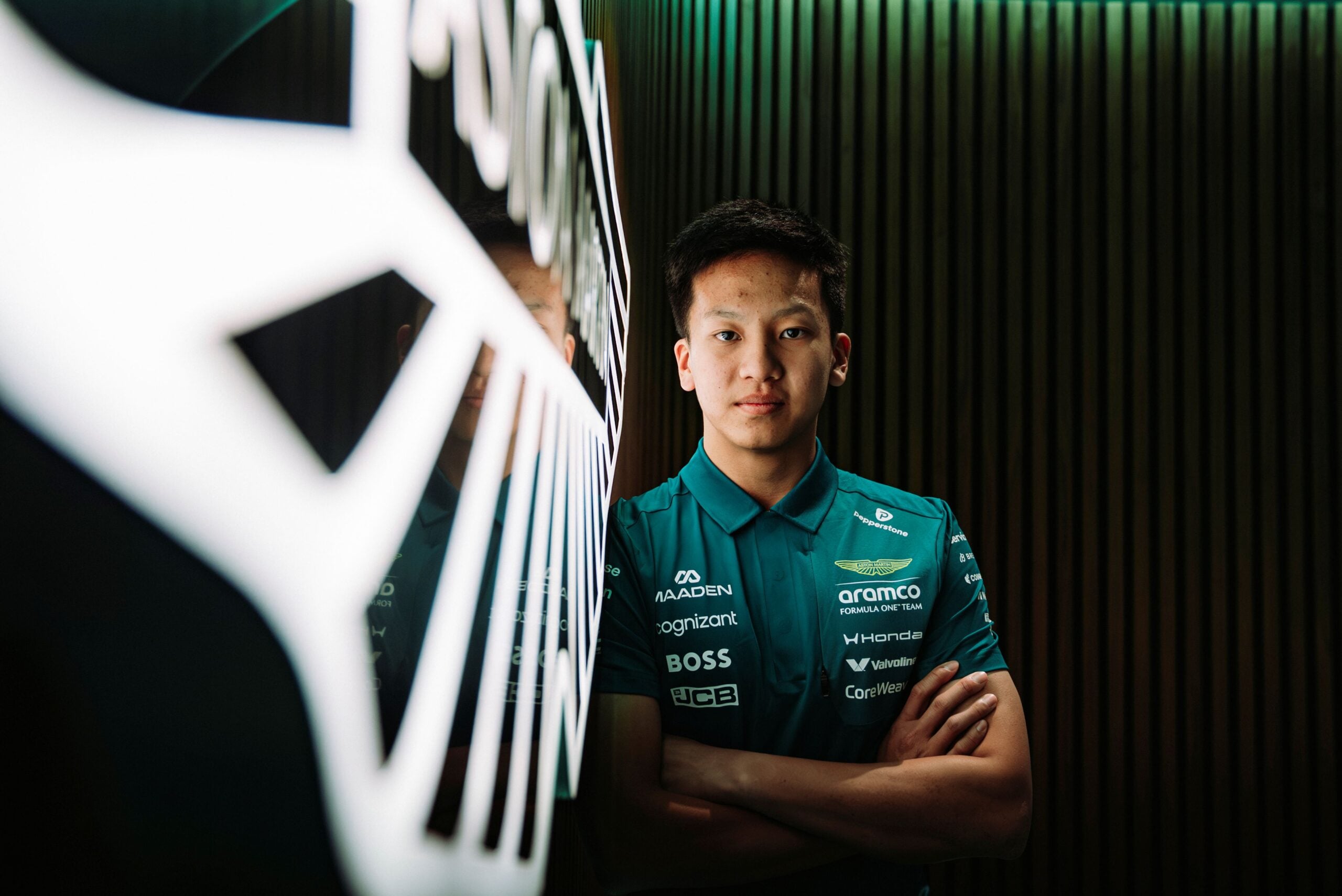 F1: Aston Martin aposta em promessa chinesa e anuncia Zhenrui Chi