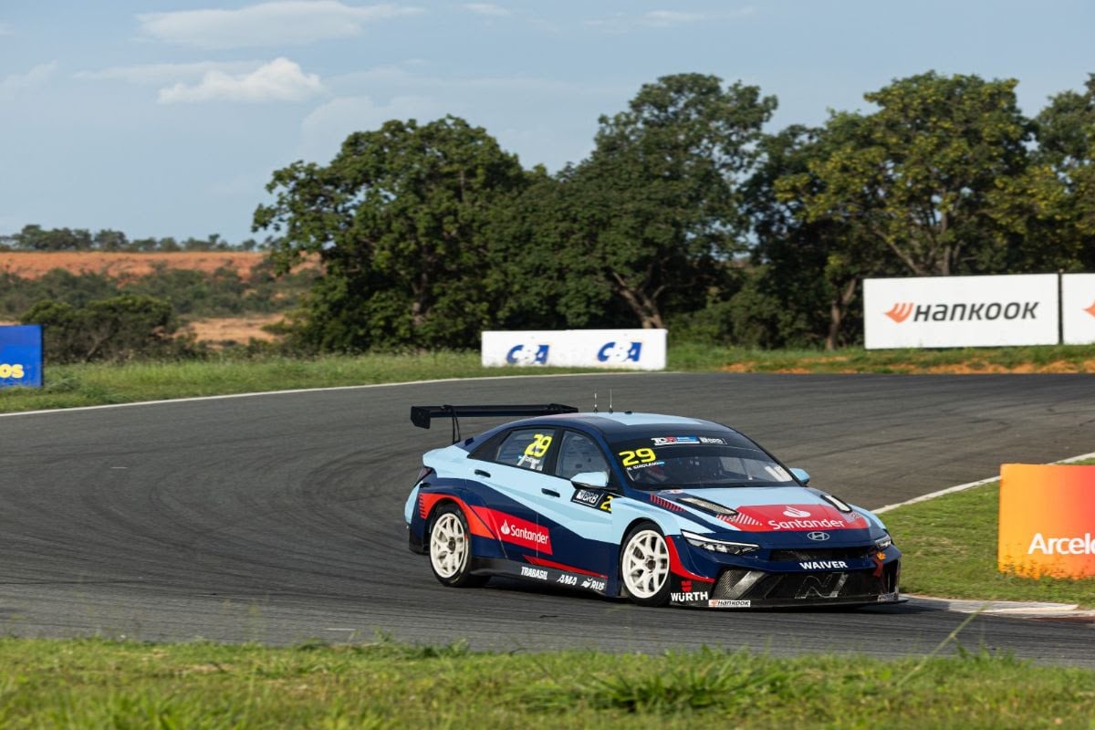 Líder da TCR South America, Girolami não sente pressão por campeonato