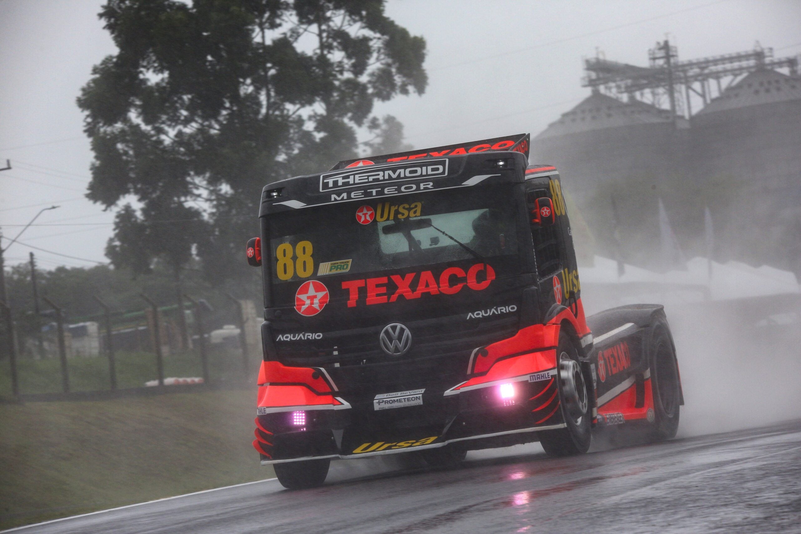 Líder do campeonato, Beto Monteiro abre a terceira fila do grid da Copa Truck em Cascavel