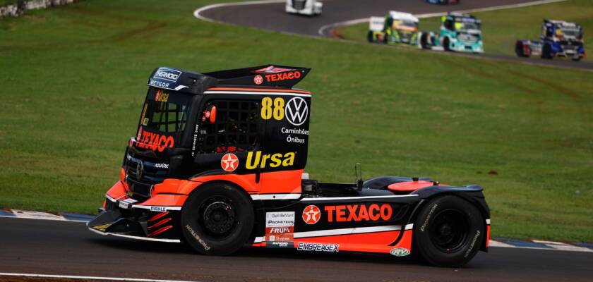 R9 Competições lidera Copa Truck na Pro com Beto Monteiro e vence em Cascavel com Nic Giaffone e Ricardo Álvarez na Elite