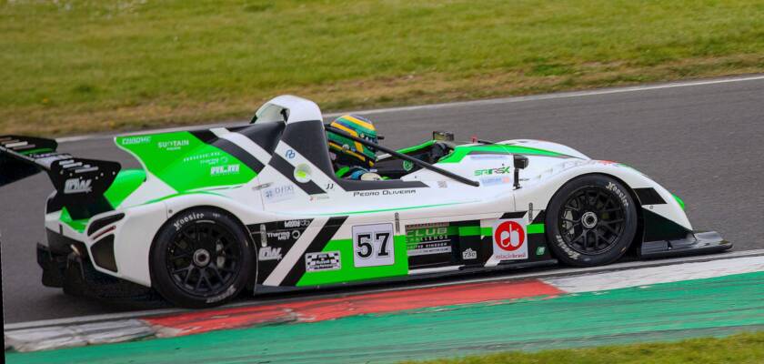 Pedro Oliveira desembarca em Silverstone para a 2ª etapa do Radical Club Challenge UK